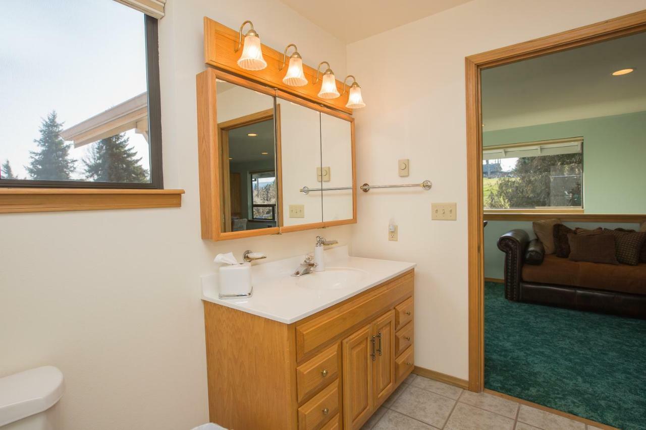 Brookside Bed & Breakfast Hood River Exteriör bild