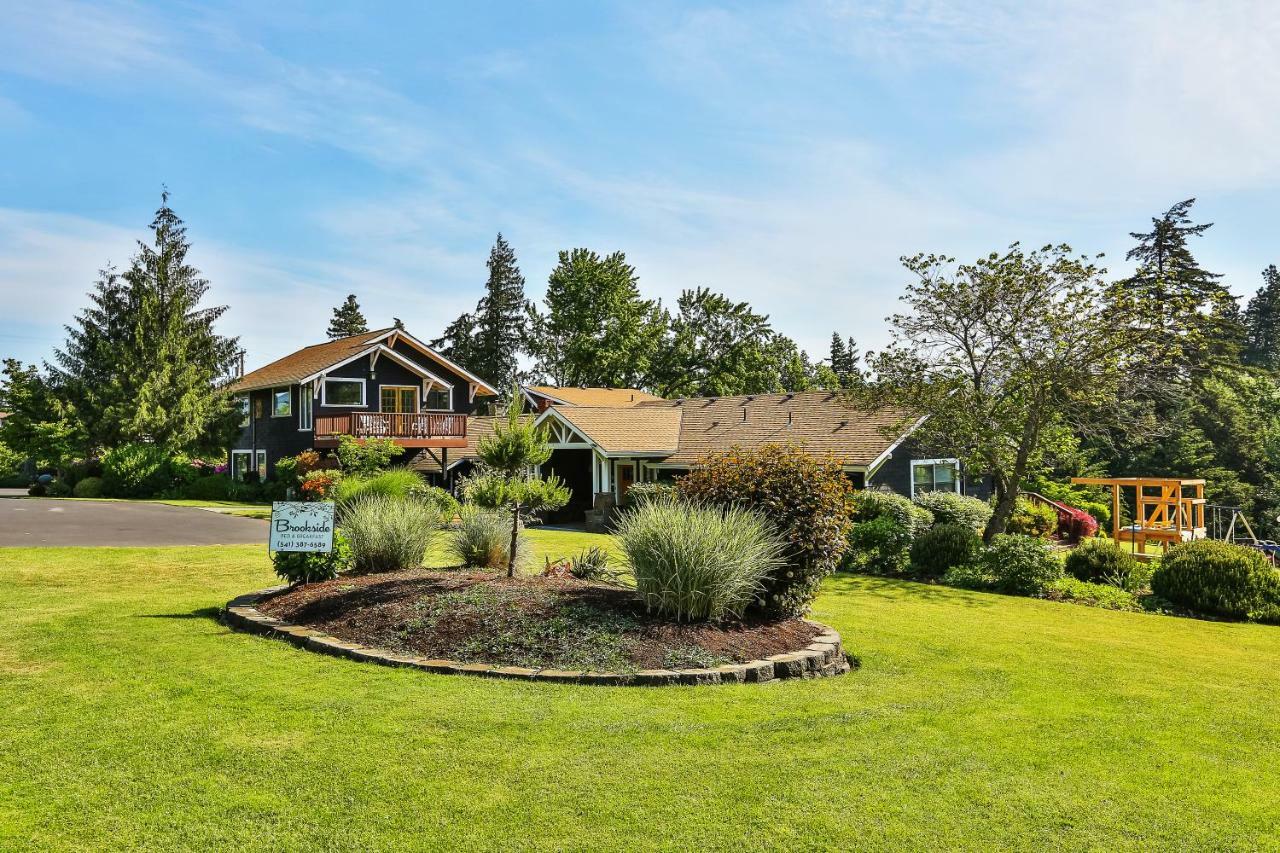 Brookside Bed & Breakfast Hood River Exteriör bild