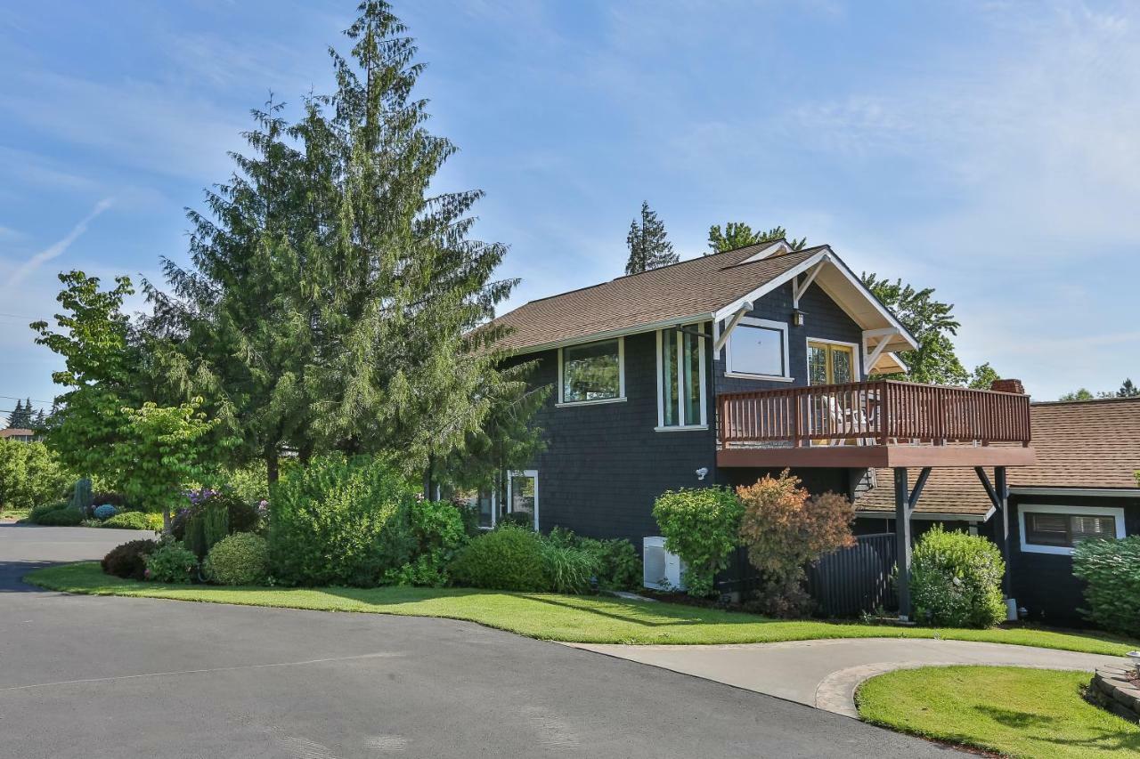 Brookside Bed & Breakfast Hood River Exteriör bild
