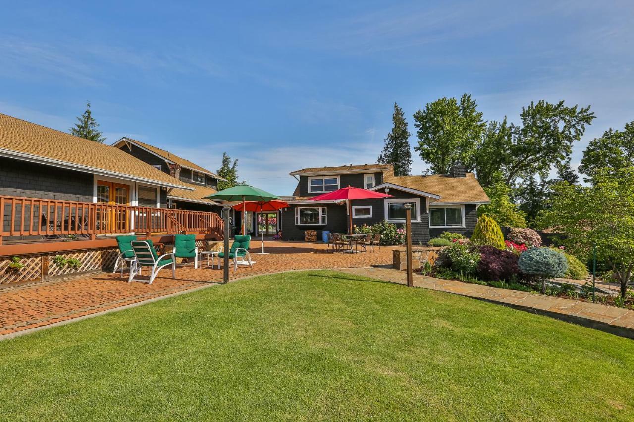 Brookside Bed & Breakfast Hood River Exteriör bild